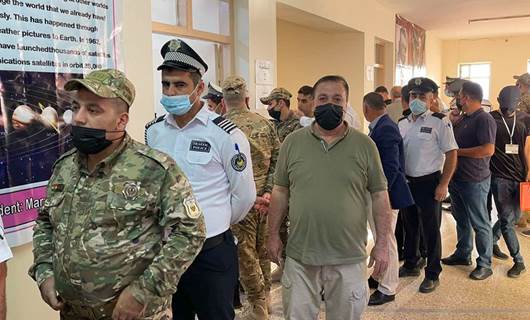 Kürdistan Bölgesi ve Irak’ta özel oylama başladı, güvenlik görevlileri sandığa gidiyor