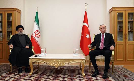 Erdoğan, İran Cumhurbaşkanı Reisi ile bir araya geldi