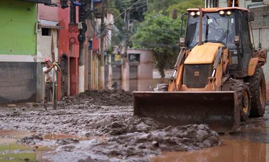 Brezilya'da heyelan nedeniyle binlerce kişi tahliye edildi