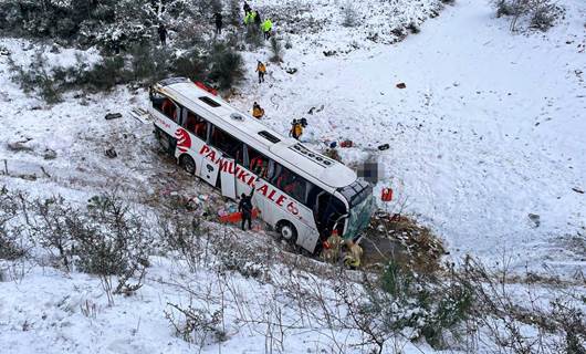 GÜNCELLENDİ- İstanbul’da yolcu otobüsü şarampole uçtu: 3 ölü, 9 yaralı
