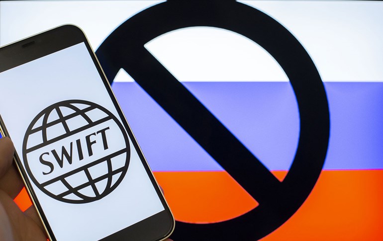 AB 7 Rus bankasını SWIFT'ten çıkaracak