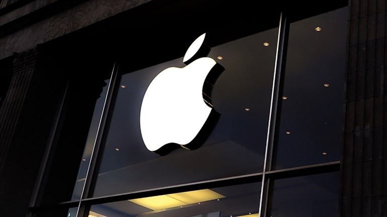 Apple ve Nike şirketleri, Rusya'da internet üzerinden satışlarını durdurdu.