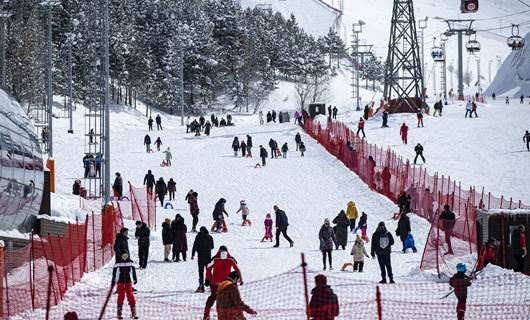 Serdana geştyaran bo Navenda Kaşonê ya Palandoken li Erzeromê zêde dibe