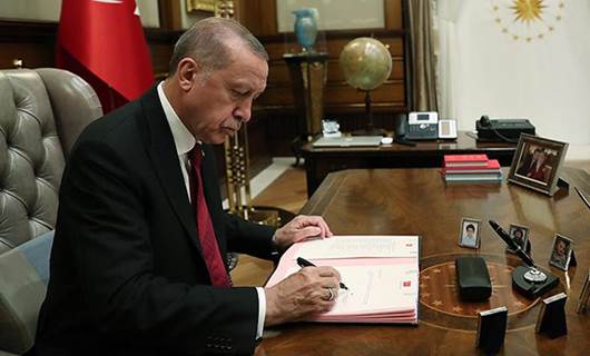 Erdoğan’dan bürokrasiye neşter: Çok sayıda bürokrat görevden alındı