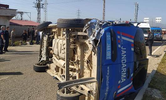 Adana'da askeri araç kaza yaptı: 2 ölü 3 yaralı