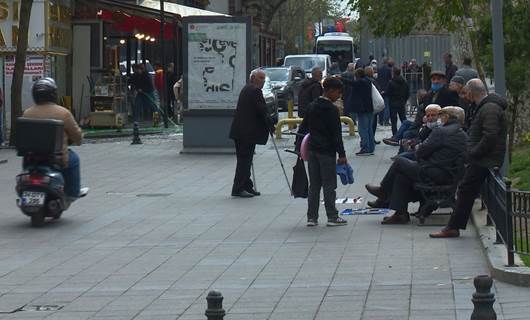 İSTANBUL - İşsizlik ve yoksulluk en çok Kürtleri ve mültecileri etkiliyor