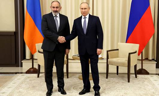 Putin ve Paşinyan Moskova’da bir araya geldi