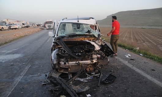 Cizîr; Di bûyereke trafîkê de kesekî hevjîn û xesûya xwe ji dest dan