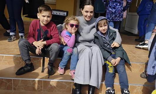 Angelina Jolie Ukrayna'yı ziyaret etti