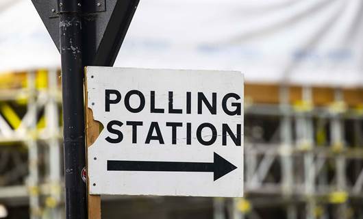 İngiltere’de ilk seçim sonuçları Muhafazakar Parti'nin aleyhinde