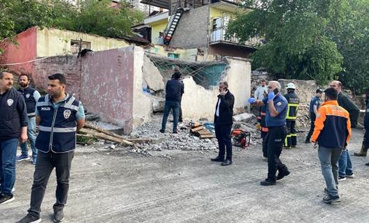 Li Meletiyê dîwar hilweşiya: Zarokek mir û yek jî birîndar bû