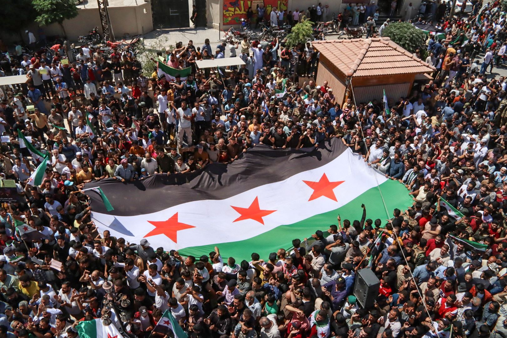 Large Protests Held In Northwest Syria Against... | Rudaw.net