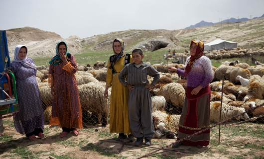 سەرچاوە سرووشتییەکانی لوڕستان: سەدان گوند مەترسیی چۆڵبوونیان لەسەرە