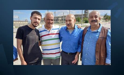 Siyasi tutuklu 30 yılın ardından cezaevinden çıktı