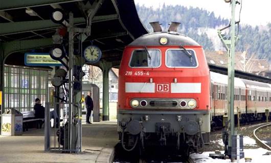 Almanya’da sabotaj nedeniyle tren seferleri durdu