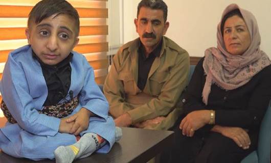Rojhılatlı Efşîn Kadrizade "dünyanın en kısa insanı" unvanına talip oldu