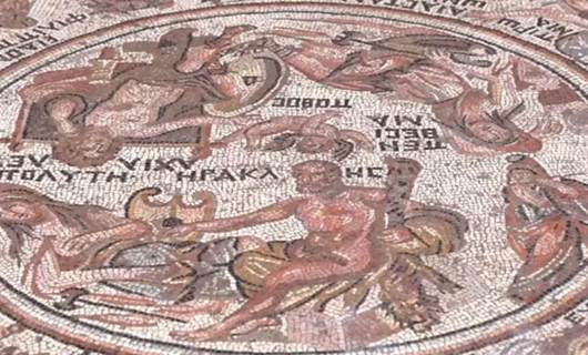 Suriye'nin Humus kentinde Roma dönemine ait mozaik bulundu