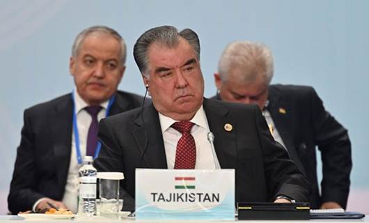 Tacikistan lideri Putin'e sert çıkıştı: Bize eski Sovyetler Birliği gibi davranma
