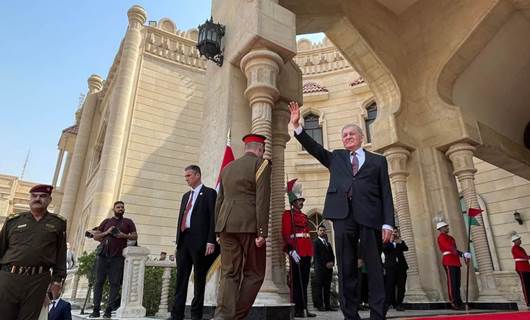 FOTO - Irak'ın yeni Cumhurbaşkanı Latif Reşid Salam Sarayı'nda