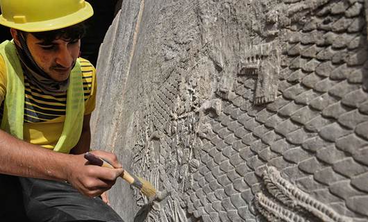 MUSUL - IŞİD'in yıktığı tarihi yapıyı restore ederken 2700 yıllık keşif yaptılar