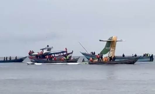 TANZANYA- Yolcu uçağı göle düştü
