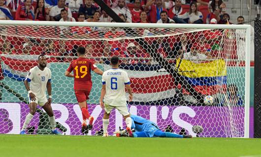 İspanya gol olup Kosta Rika'nın üzerine yağdı: 7-0!