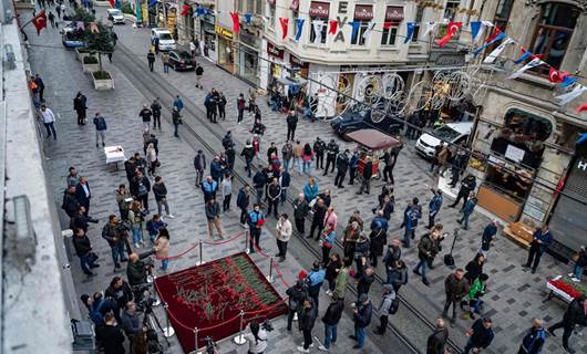 İstiklal Caddesi'nde sokak müzisyenliği yasaklandı