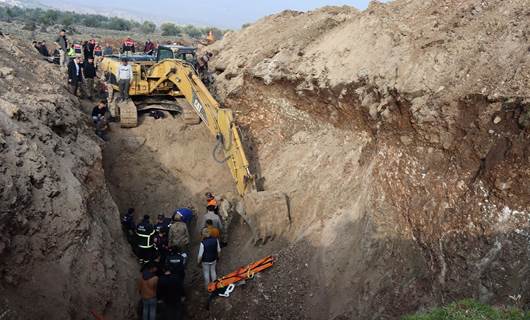 Kilis'te göçük altında kalan 2 işçi hayatını kaybetti