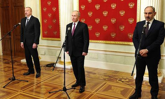 Putin, Paşinyan ve Aliyev ile Karabağ'ı görüştü