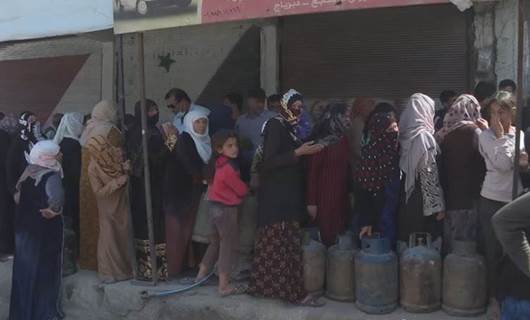 Türkiye'nin hava operasyonları Rojava'daki gaz krizini artırdı