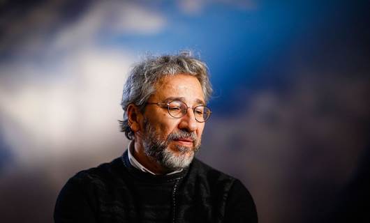 Gazeteci Can Dündar “en çok arananlar’ listesine eklendi