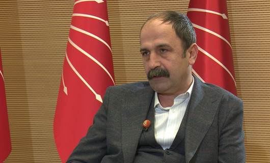 Nuşîrevan Elçî: Dema li Tirkiyê demokrasî paşve diçe Kurdan dikin hincet