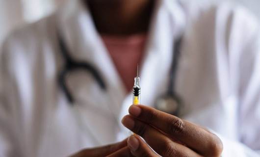 حکومەتی هیندستان بۆ رێگری لە شێرپەنجەی ملی منداڵدان هەڵمەتی کوتانی ڤاکسین رادەگەیێنێت
