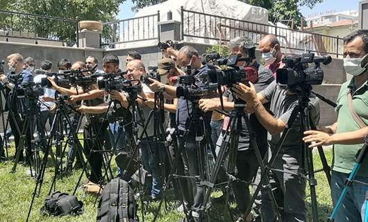 CHP raporu: 2022’de gazeteciler 505 kez hakim karşısına çıktı