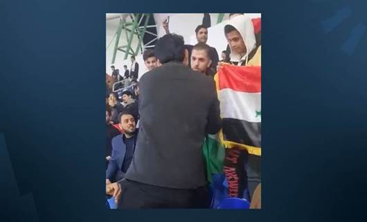İçişleri Bakanı Kürdistan bayrağı açması engellenen gençlerden özür dileyecek
