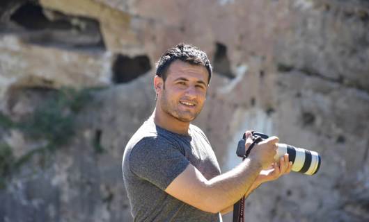 Yunanistan'ın sınır dışı ettiği gazeteci tutuklandı