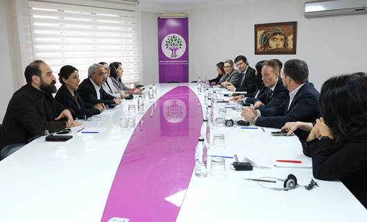 Almanya Sosyal Demokrat Partisi heyeti HDP’yi ziyaret etti