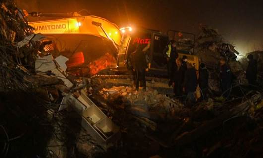 FOTO - Maraş'ta enkazda arama çalışmaları devam ediyor