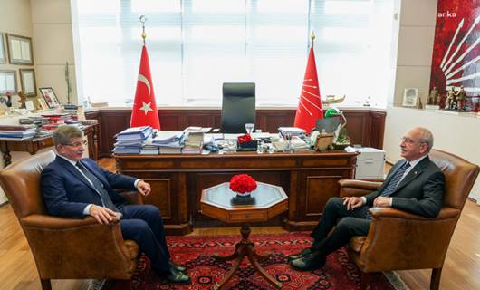 Kılıçdaroğlu ile Davutoğlu CHP genel Merkezi’nde bir araya geldi