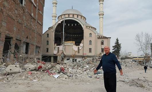 Deprem bilimci Prof. Ahmet Ercan gözaltına alındı
