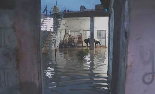 Qamışlo’da sel baskını