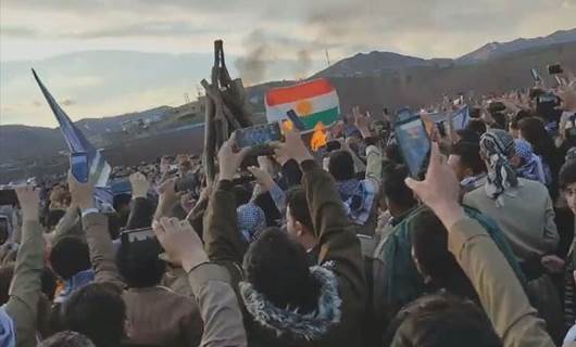 ‘Jin, Jiyan, Azadi’ sloganı Rojhılat’taki Newroz kutlamalarında da öne çıktı