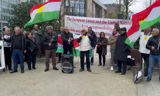 BRÜKSEL - AB Zirvesi'nde Efrin protestosu