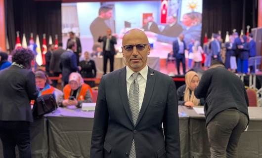 Bitlisli iş insanı, AK Parti'den aday adayı oldu