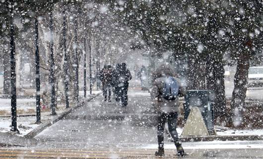 Birçok kentte eğitime kar yağışı nedeniyle 1 gün ara verildi