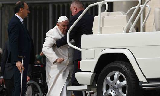 Hastaneye kaldırılan Papa'nın sağlık durumuna ilişkin açıklama