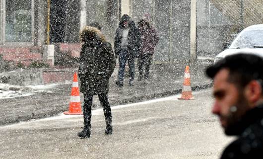 Muş'ta kar yağışı nedeniyle okullar tatil edildi