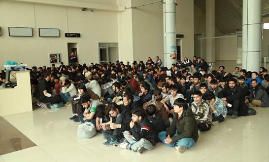 Li Agiriyê 227 koçberên Afxanistanê hatin dersînorkirin