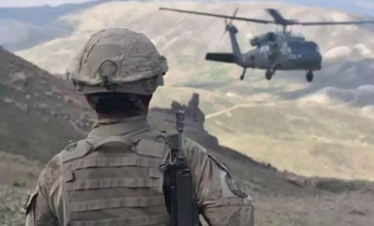 Van'da askerlerle PKK'liler arasında çatışma