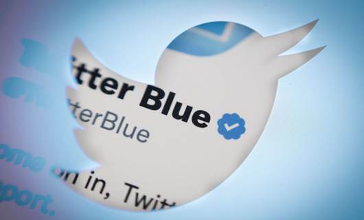 Elon Musk duyurmuştu: Twitter ücretsiz ‘mavi tikleri’ kaldırdı